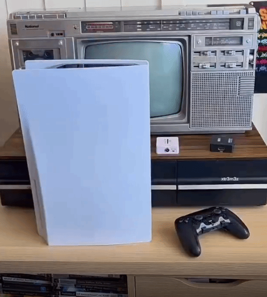 PS5直连老式模拟电视？信号转换器实现1
