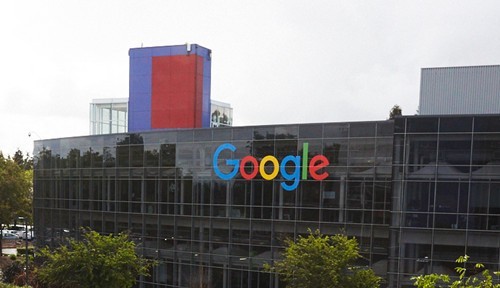 Alphabet 2025年Q4营收11