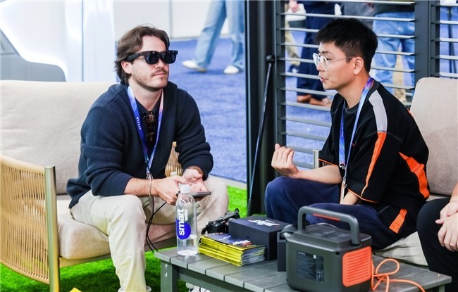 VITURE Beast首次亮相CES  全球最大视场角内置3DoF计算芯片