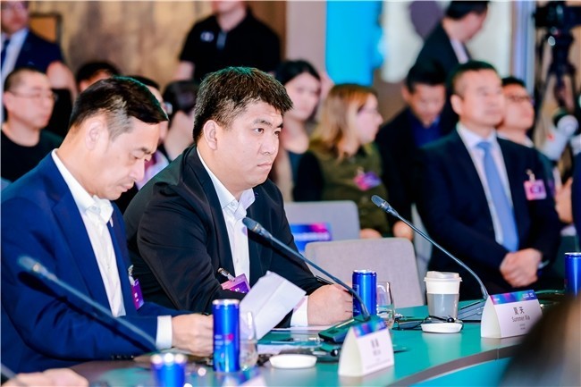 下一代手机是什么？追觅AURORA在GSMA给出了它的答案：AI原生变革