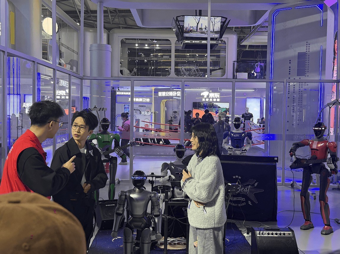 AWE 2026不只有家电新品,京东展区机器人乐队也成看点