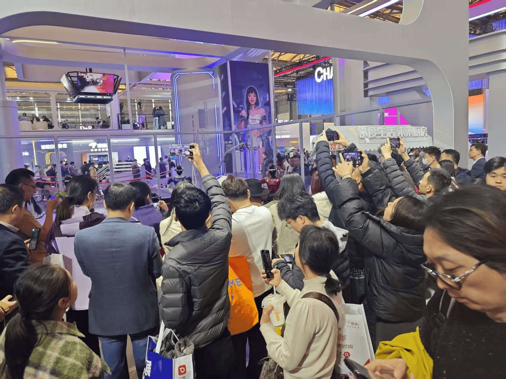 AWE 2026不只有家电新品,京东展区机器人乐队也成看点