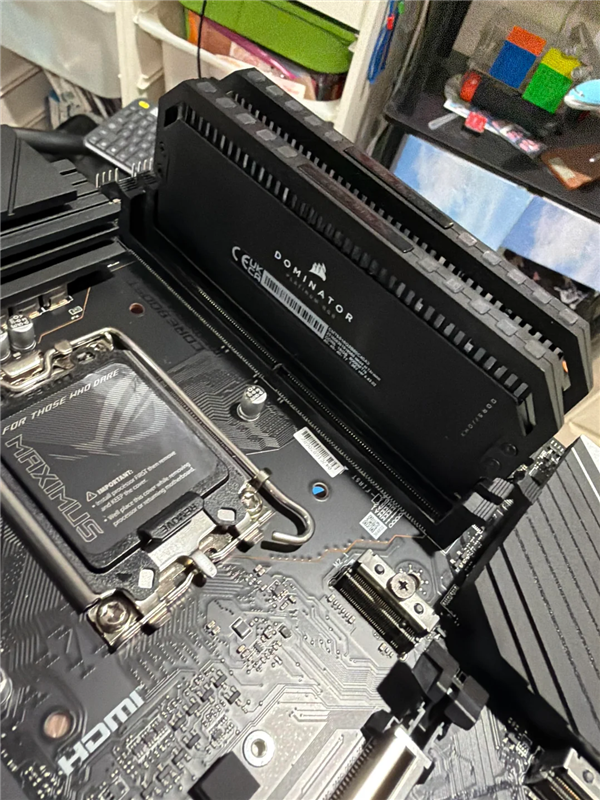 用户120美元淘到二手DDR5内存，低价