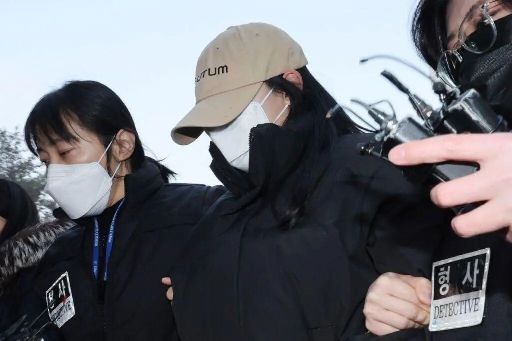 韩国22岁女子AI策划连环旅店杀人案，颜