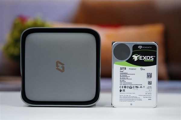 希捷发布32TB HAMR硬盘，全系CM