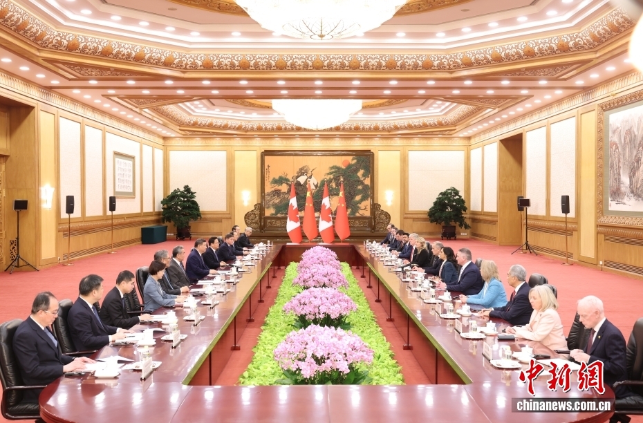 加拿大总理时隔8年访华，一个“新”字引关