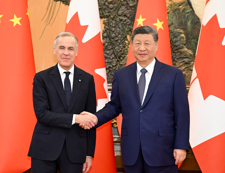 习近平会见加拿大总理卡尼