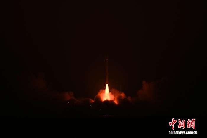 海上一箭四星 中国成功发射天启星座06组